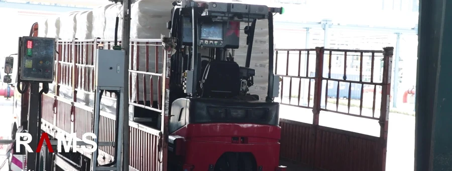Trailer loading & unloading